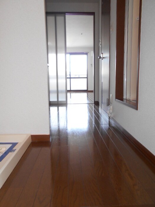 ブッシュ・クローバーの物件内観写真