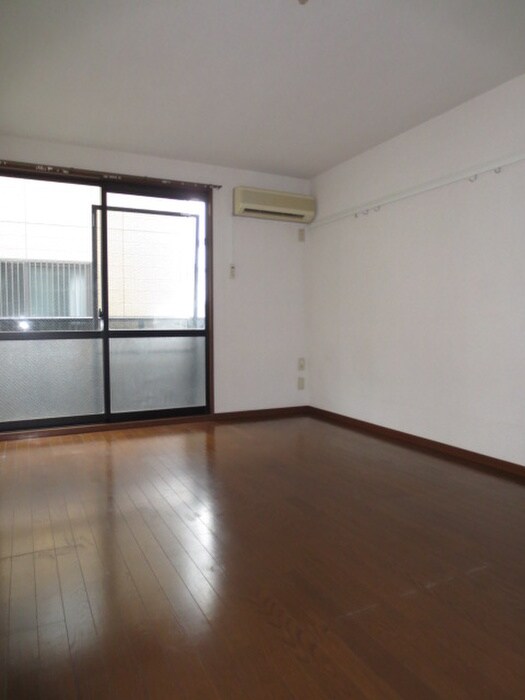 ブッシュ・クローバーの物件内観写真