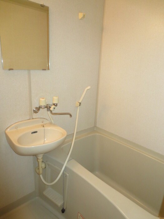 ブッシュ・クローバーの物件内観写真