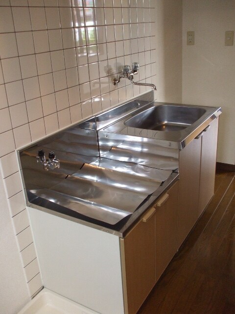 アヴァンセ富沢南三番館の物件内観写真