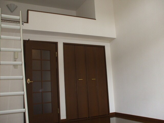 アヴァンセ富沢南三番館の物件内観写真