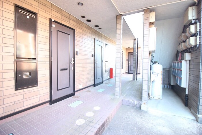 アヴァンセ富沢南三番館の物件外観写真