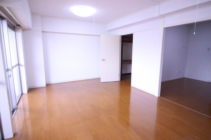 二軒茶屋グランドハイツの物件内観写真