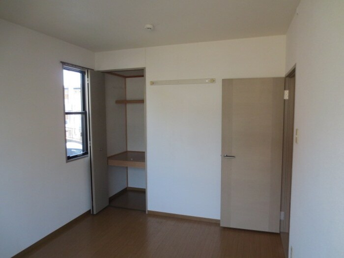 ジョイフル市名坂Ａの物件内観写真