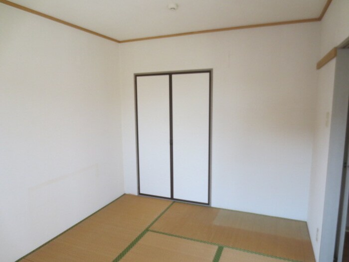 ジョイフル市名坂Ａの物件内観写真