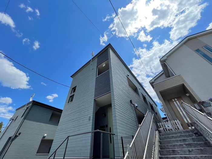 ﾌｧｲｿﾞﾆｱ向山WESTの物件外観写真