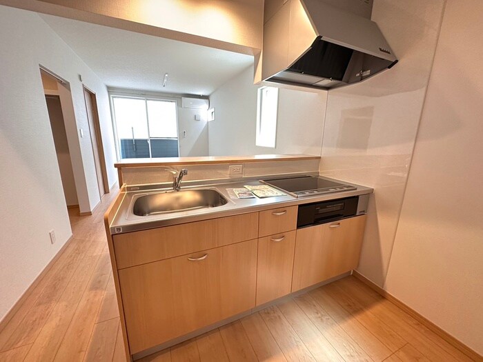 ﾌｧｲｿﾞﾆｱ向山WESTの物件内観写真