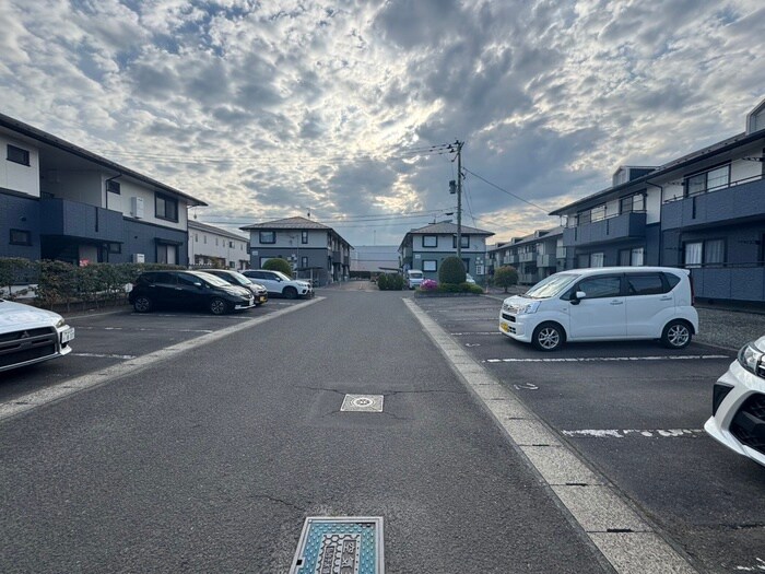 スプリングガーデンＢ棟の物件外観写真