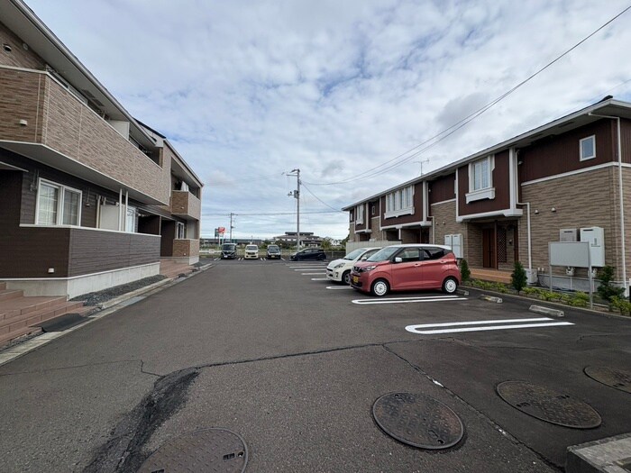 ストロベリーハウスⅣの物件外観写真