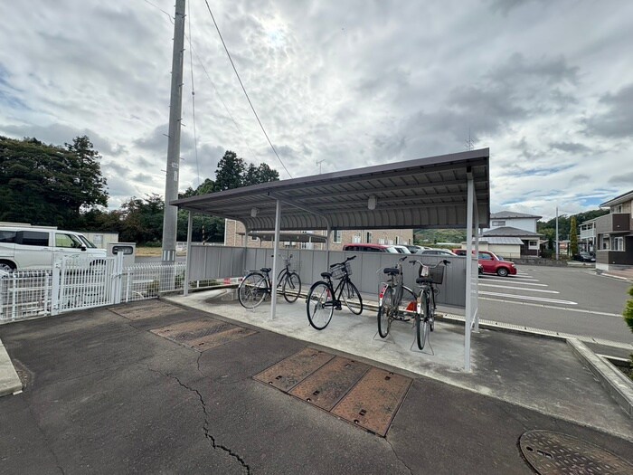 ストロベリーハウスⅣの物件外観写真