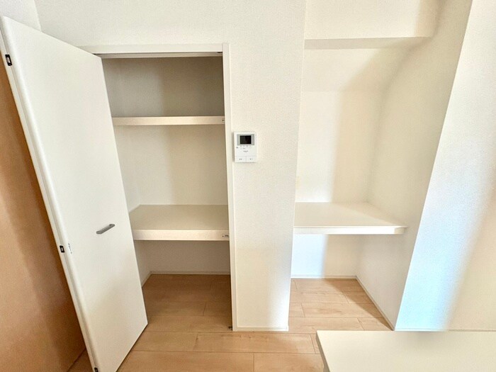 ストロベリーハウスⅣの物件内観写真