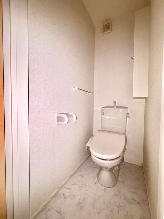 ストロベリーハウスⅣの物件内観写真