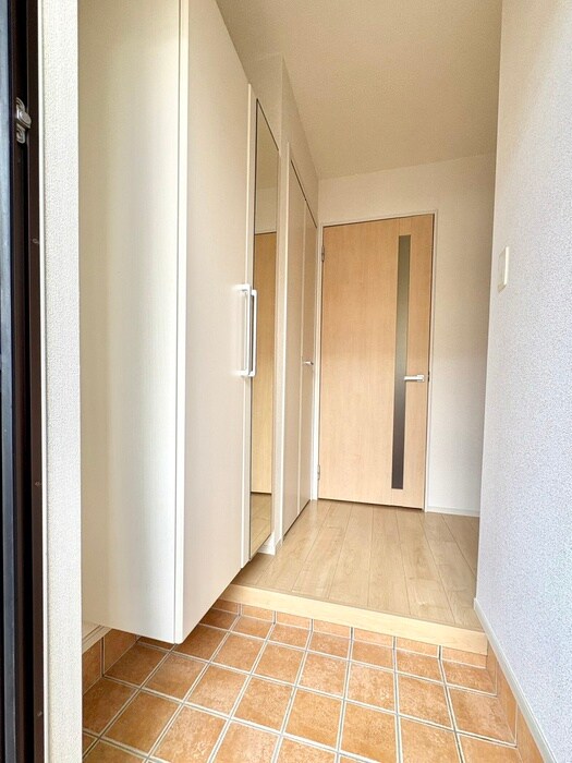 ストロベリーハウスⅣの物件内観写真