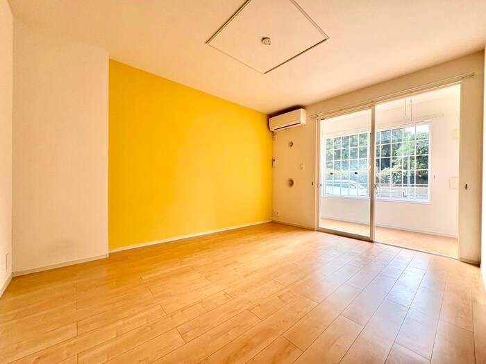 ストロベリーハウスⅢの物件内観写真