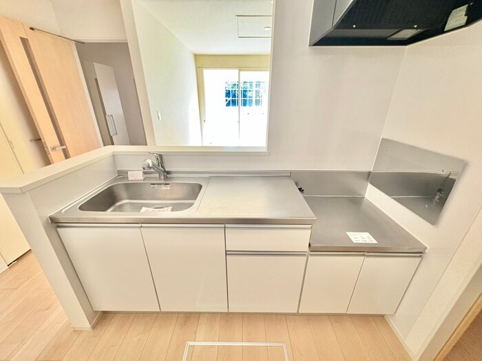 ストロベリーハウスⅢの物件内観写真