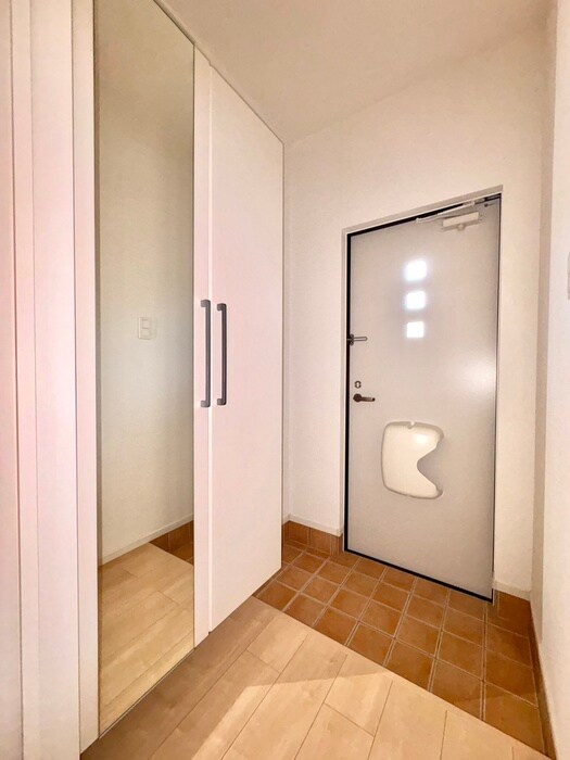 ストロベリーハウスⅢの物件内観写真