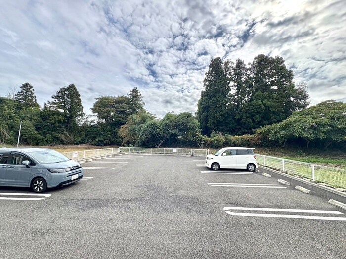 ストロベリーハウスⅢの物件内観写真