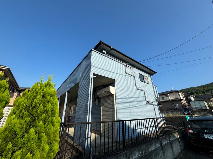 メゾン栗生の物件外観写真