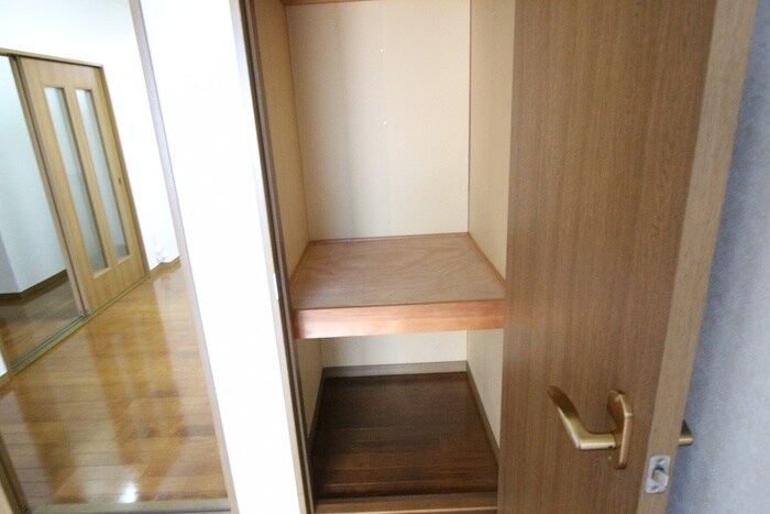 メゾン栗生の物件内観写真