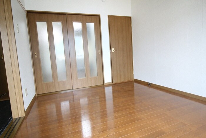 メゾン栗生の物件内観写真