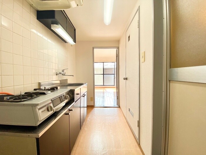 スワンパレス小松島の物件内観写真