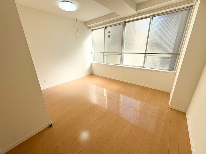 Ｌａ　Ｄｏｕｃｅｕｒ榴ヶ岡の物件内観写真