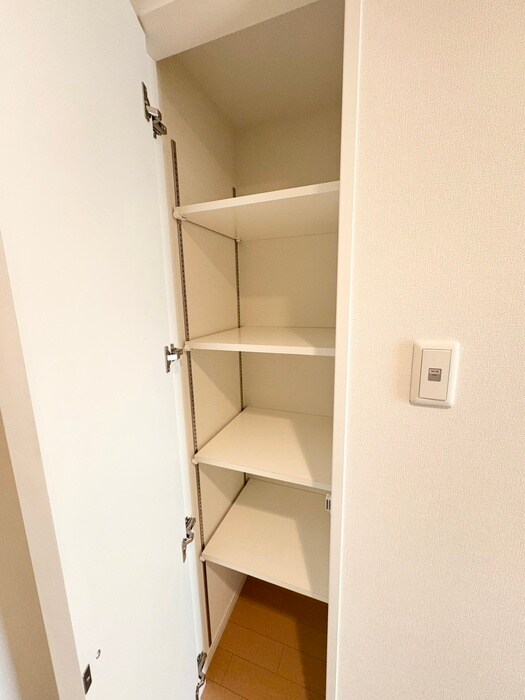 Ｌａ　Ｄｏｕｃｅｕｒ榴ヶ岡の物件内観写真