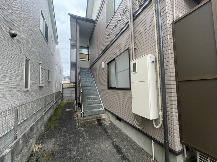 ファミール高松の物件外観写真