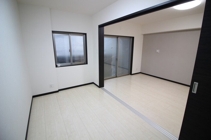 シティタワー二十人町の物件内観写真