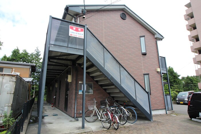 ｱﾝﾌﾟﾙｰﾙ・ﾌﾞﾜ･ｵﾘｳﾞｨｴｵﾄﾞﾗの物件外観写真