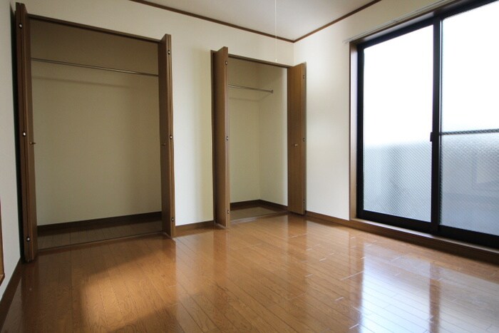 ｱﾝﾌﾟﾙｰﾙ・ﾌﾞﾜ･ｵﾘｳﾞｨｴｵﾄﾞﾗの物件内観写真