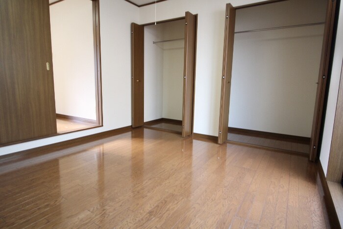 ｱﾝﾌﾟﾙｰﾙ・ﾌﾞﾜ･ｵﾘｳﾞｨｴｵﾄﾞﾗの物件内観写真