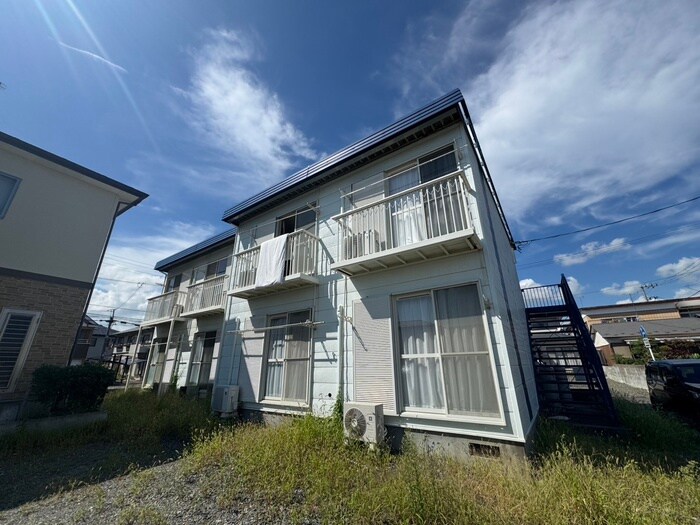 ラポール・タナカの物件外観写真