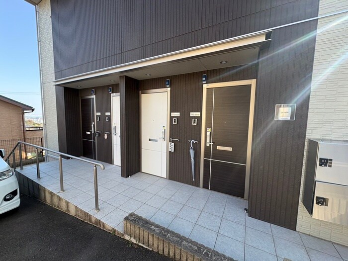 T-room Bの物件外観写真