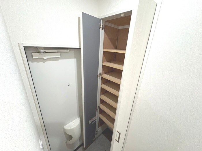 グランドソレイユ小松島の物件内観写真