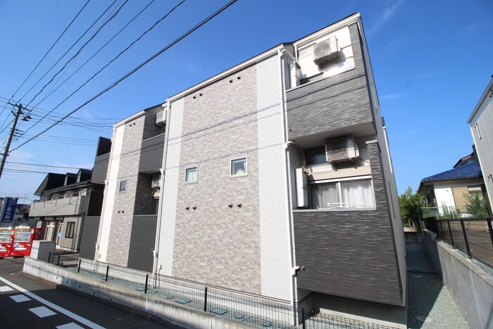 ハーモニーテラス東黒松の物件外観写真