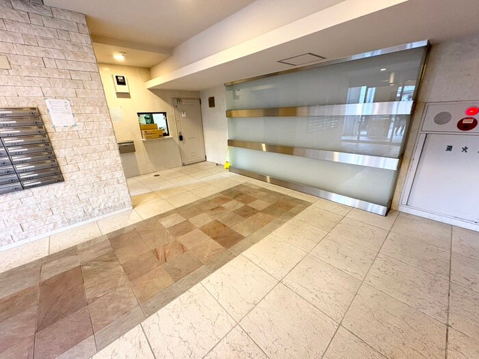 リエス榴岡の物件外観写真