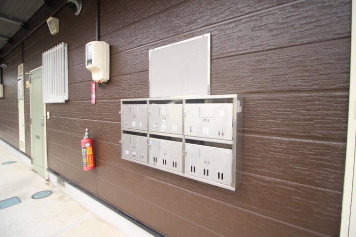 グランメール大場Aの物件外観写真