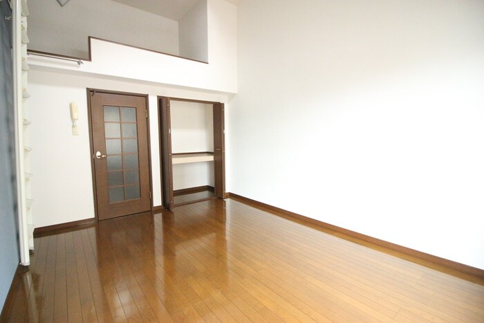 アヴァンセ富沢南壱番館の物件内観写真