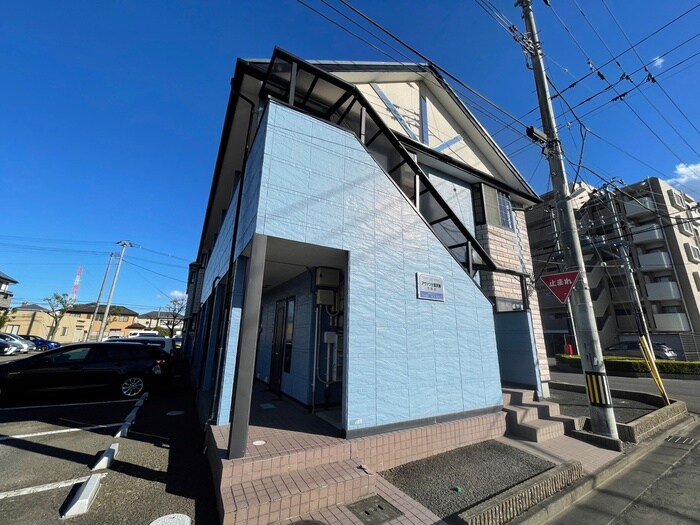 アヴァンセ富沢南壱番館の物件外観写真