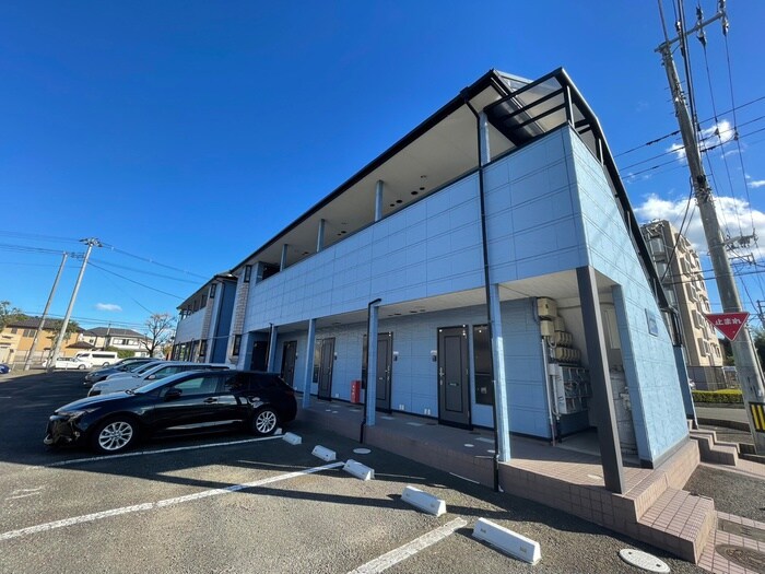 アヴァンセ富沢南壱番館の物件外観写真