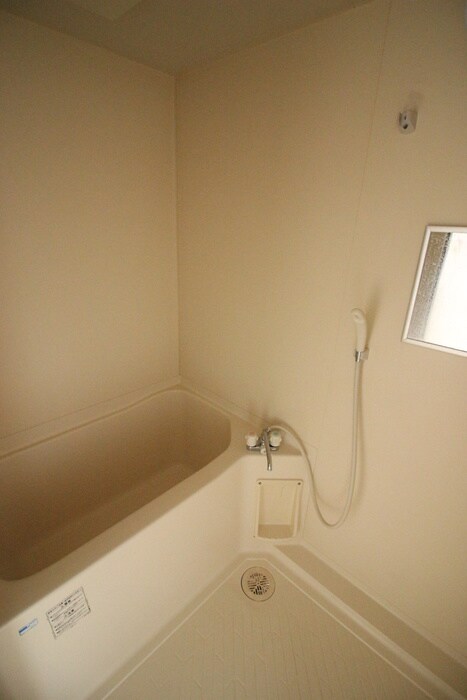 アヴァンセ富沢南壱番館の物件内観写真