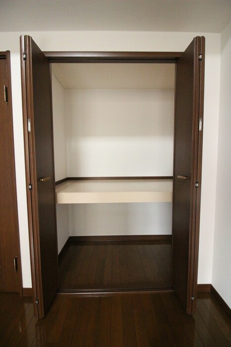 アヴァンセ富沢南壱番館の物件内観写真