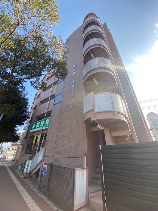 モンソレイユの物件外観写真