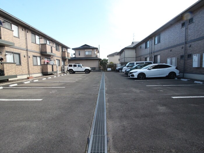 シュプル－ス丹野Aの物件外観写真