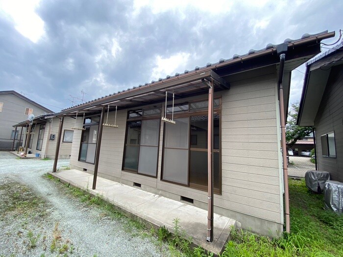 鈴木方貸家2の物件外観写真