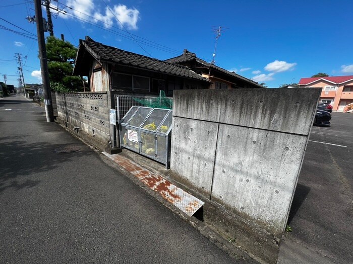 スターライト参番館の物件外観写真