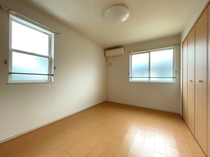 ノイ　アロッジオの物件内観写真