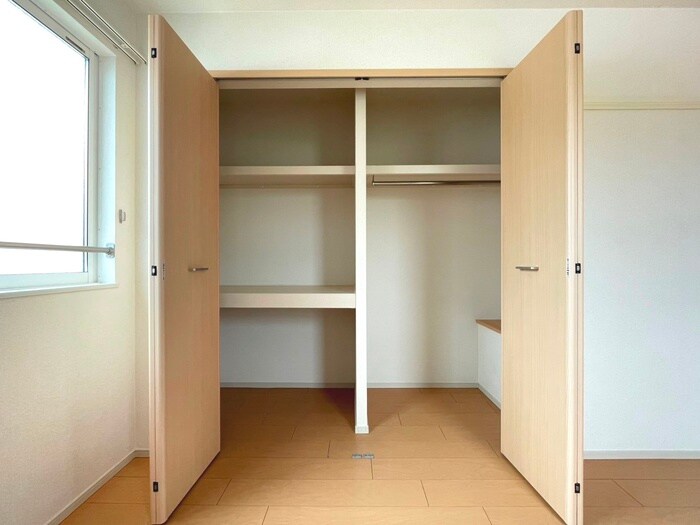 ノイ　アロッジオの物件内観写真