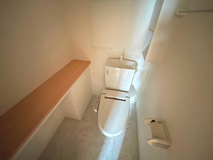 ノイ　アロッジオの物件内観写真